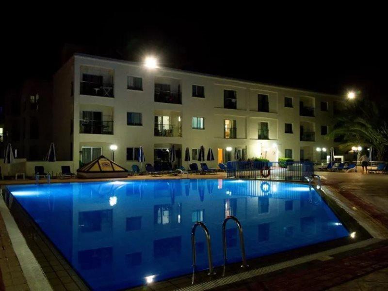 Apartamento Helios 2 Paphos Exterior foto