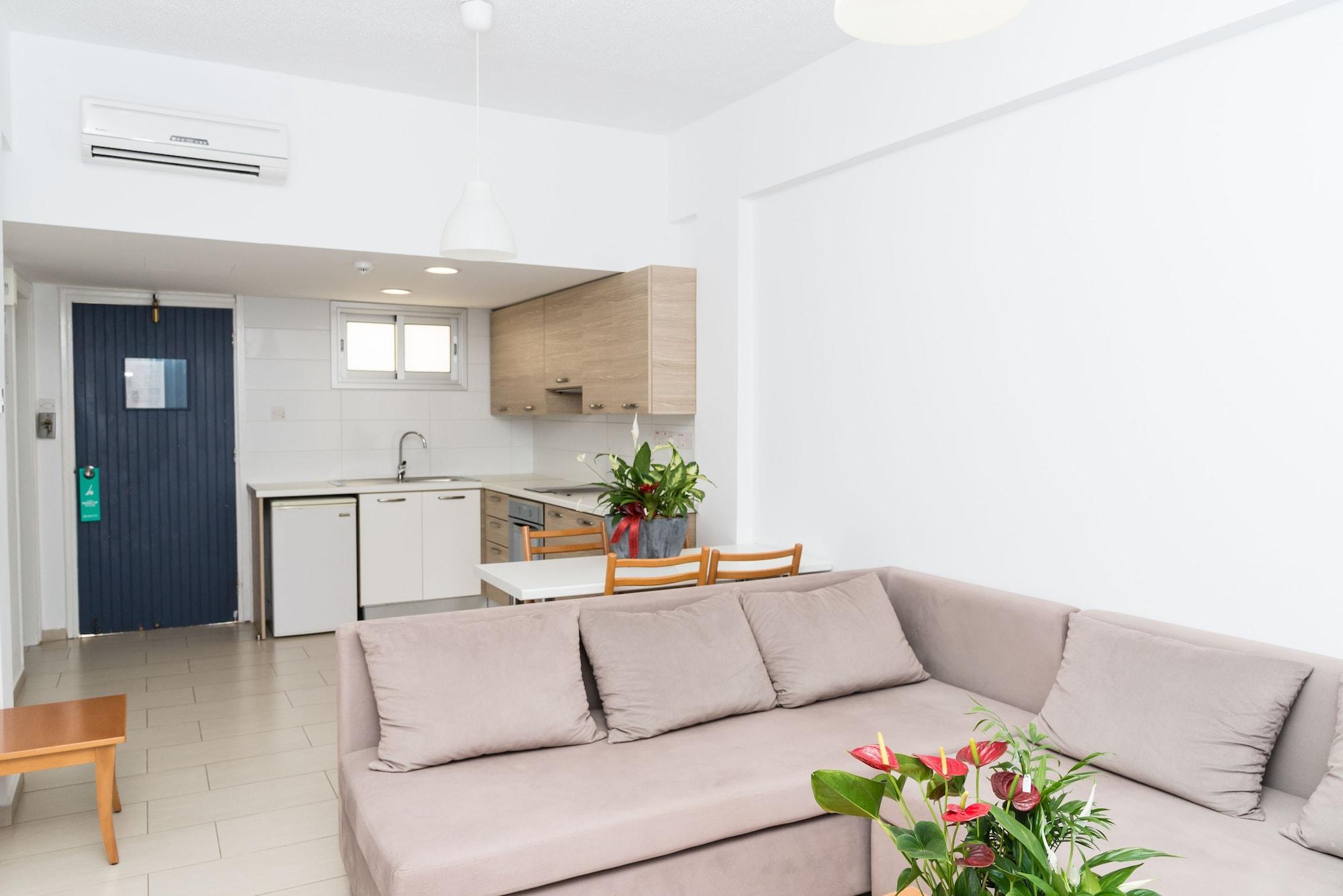 Apartamento Helios 2 Paphos Exterior foto