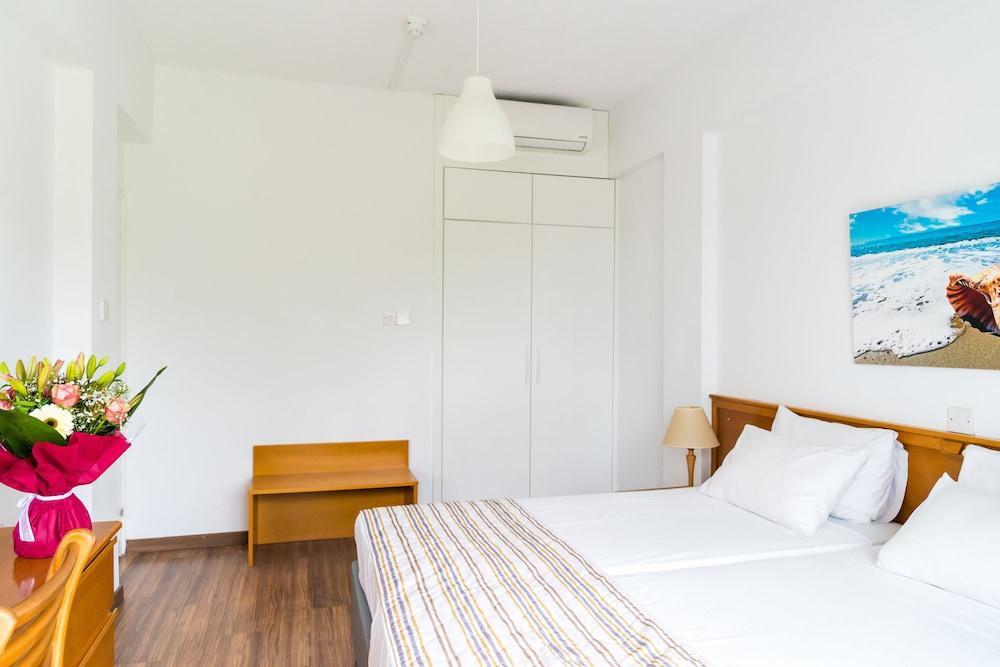 Apartamento Helios 2 Paphos Exterior foto