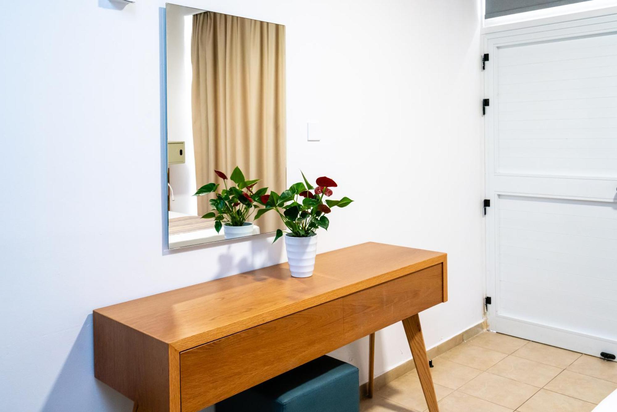 Apartamento Helios 2 Paphos Exterior foto
