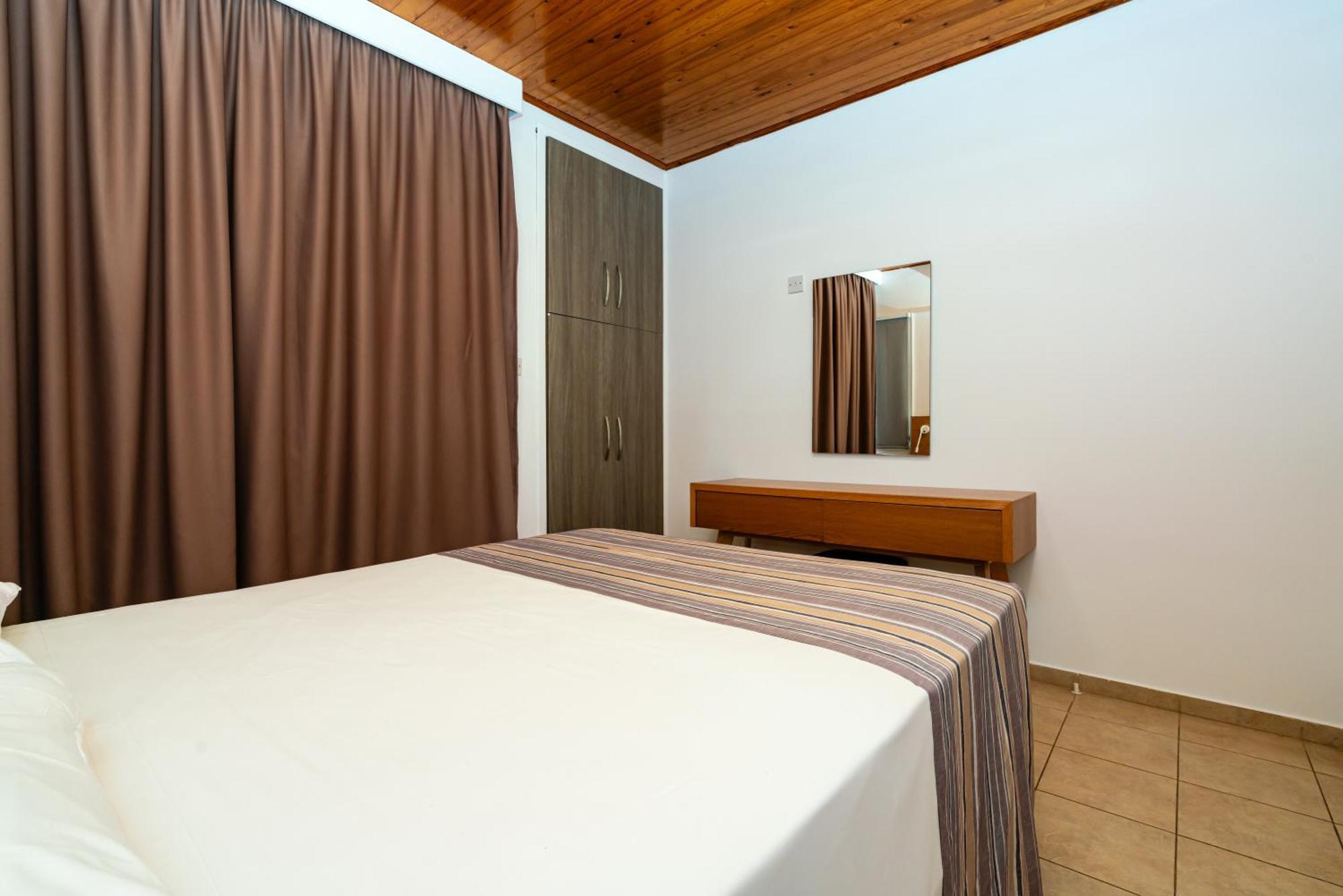 Apartamento Helios 2 Paphos Exterior foto