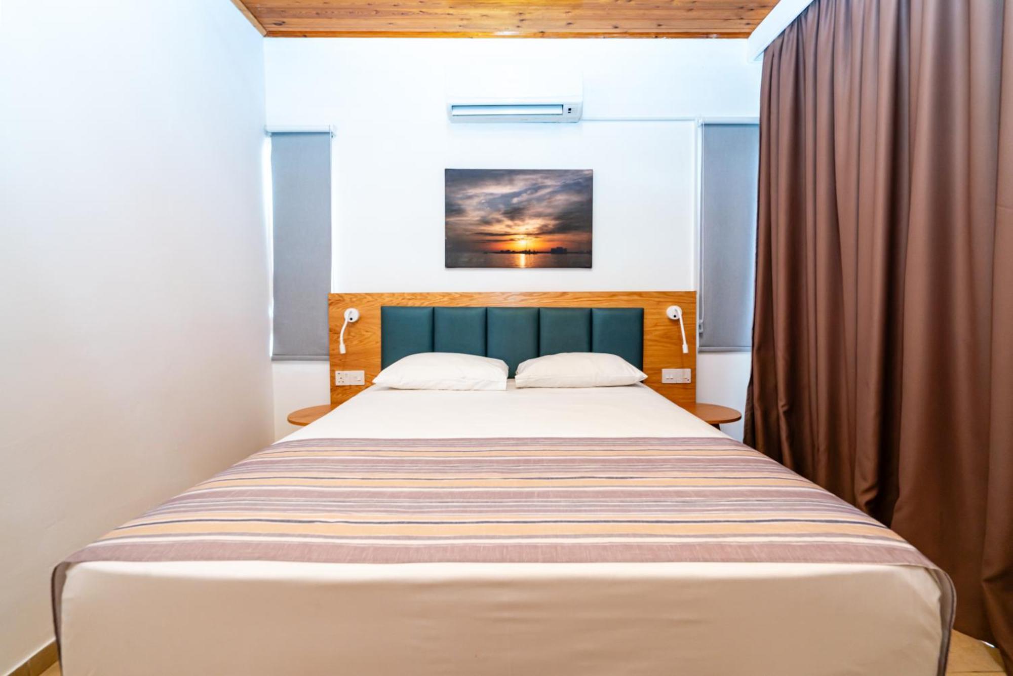 Apartamento Helios 2 Paphos Exterior foto